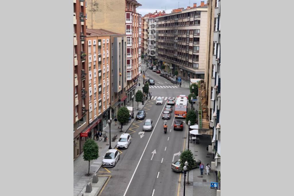 115A - Amplia Vivienda En Playa San Lorenzo Хихон Екстериор снимка